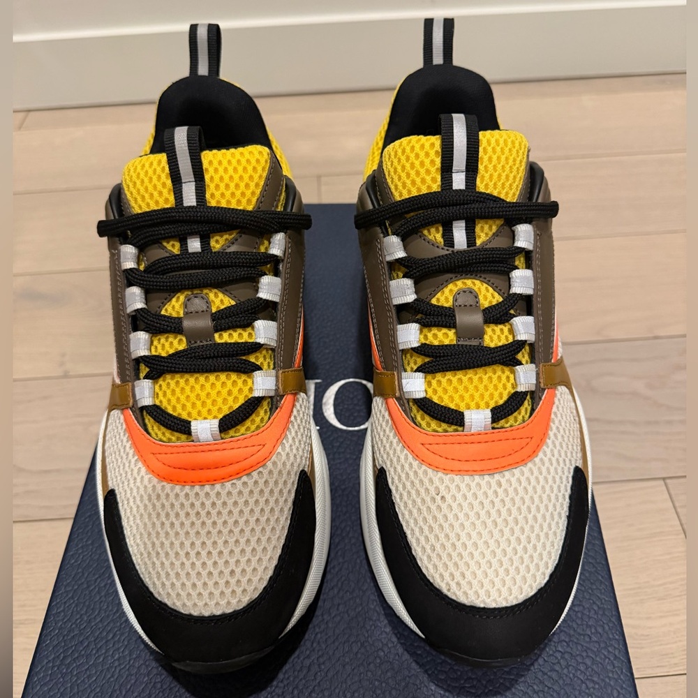 Dior sneaker M-B22 Calfskin , size 42. (Like new) - Picture 4 of 9